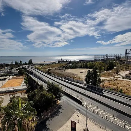 Riverside Luxe 1br Retreat In Expo