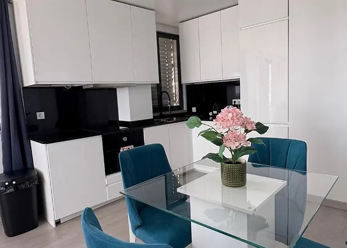Riverside Luxe 1br Retreat In Expo דירה *