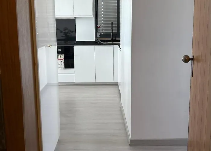 Riverside Luxe 1br Retreat In Expo דירה ליסבון