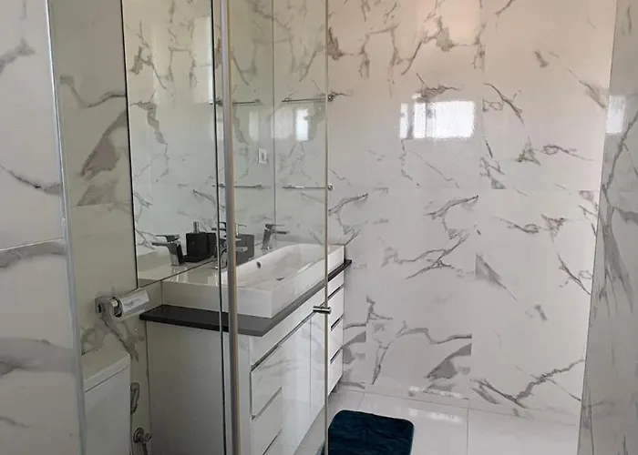 Riverside Luxe 1br Retreat In Expo דירה ליסבון