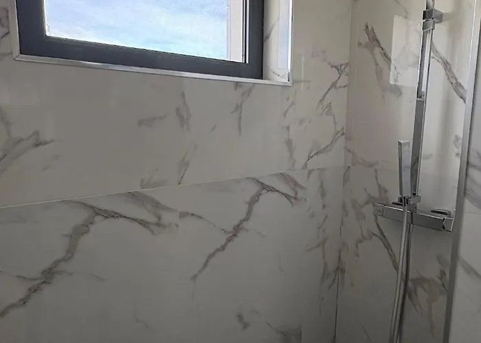 Riverside Luxe 1br Retreat In Expo ליסבון