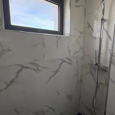 Riverside Luxe 1br Retreat In Expo Lisboa