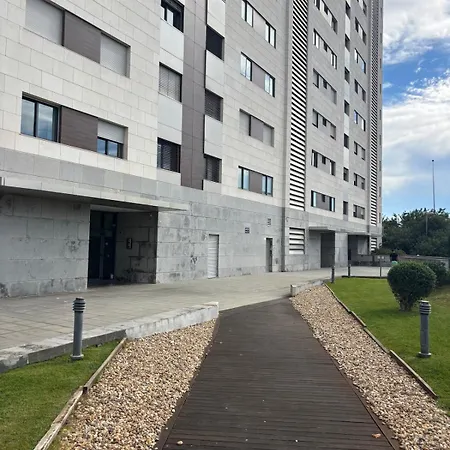 Riverside Luxe 1br Retreat In Expo Lägenhet